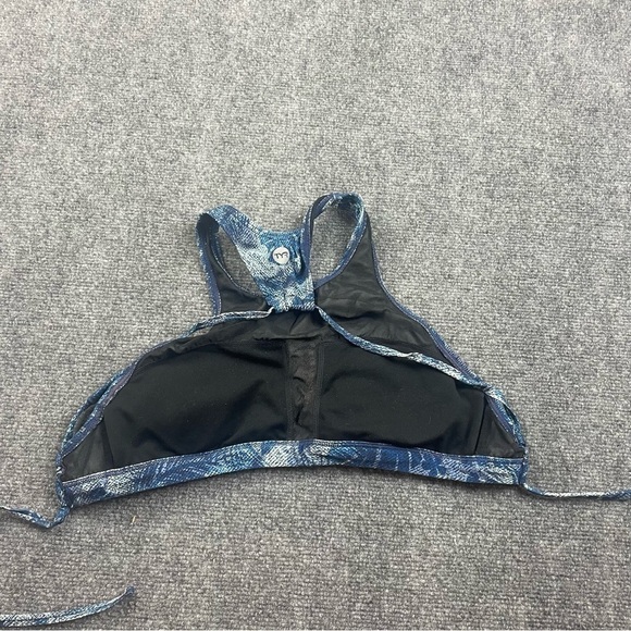 TYR Women’s Maui Kira Top Denim Blue color Floral print swimsuit top size Medium - Picture 3 of 7